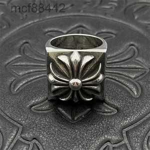 CH Trendy Crooker Ring Square Cross Blume Old Hip Hop Punk