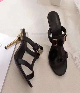 Sommer Luxus hochwertige Absätze Sandalen Frauen Designer Mode Slider Denim Blue Chunky Heel Schuhe echte Leder -Heeled -Schuh 39722832
