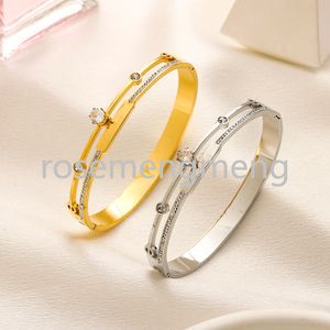 Kobiety Bransolety Bransolety Bransolety Brzeźnie Projektanci list biżuteria Faux skóra 18K Gold Stated Stal nierdzewna Srebrna bransoletka Women Biżuteria Weselna Prezent