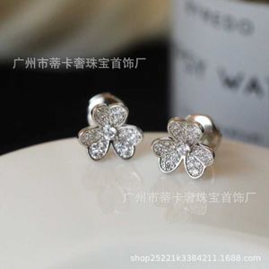 Tasarımcı Charm Van Mini Yonca Küpe Kadınlar İçin 925 STERLING Gümüş Kaplama 18K Altın Parlak Yüz Diamond Petals Basit ve Zarif Stil