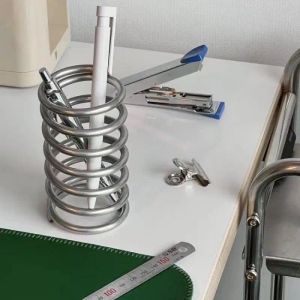 Heads 1Pc Ins Simple Stainless Steel Cylindrical Spring Stands Toothbrush Holder Household Portable Small Penholder