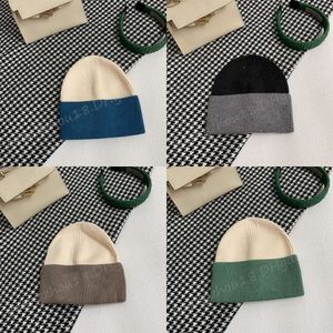 Beanie Fashion Autumn Winter Color Matching Sticked Hats with Letters 4Colors