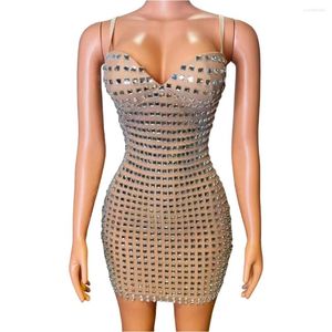 Stage Wear Charming Sexy Sparkle Rhinestone Short Dress For Women Summer Pography Drilling Clubwear Party Birthday Night Out