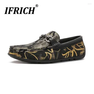 Buty zwykłe 2024 IFICH marka przyczynowa dla mężczyzn złota srebrne męskie nit.