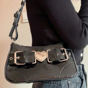 Buckets Xiuya Motorcycle Style Cool Shoulder Bag 2022 Crocodile Pattern Black Hot Girls Underarm Cell Phone Bag Metal Heart Handbags