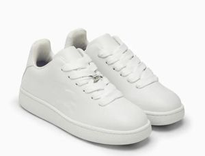 Designer de luxo B Sapatos B Vintage Men White Calf Leather Box White Leather Trainer Low Top Sneakers Platform Trainers Lace Up Up 38-46Box