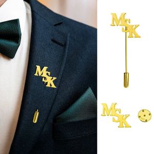 Broschen Custom Brosche Personalisierte Namensbrief Logo Männer Lange Nadel Frau Edelstahlanzug Anzug Pin Broschen Schmuck Vatertag Geschenke