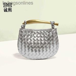 حقائب العلامة التجارية الأصلية العصرية الأصلية للنساء للنساء Sardine New Sardine Hand Woven Bag Fashion Mini Handbag Trend Fingle Crotge Cross With 1to1 Logo