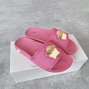 S Designer Slippers New Fashion Classics Palazzo Sandal Casual Shoe Mens Mens Womens Sandale Sliders Металлическая тапочка летняя платформа.