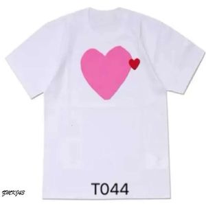 Designer play t shirt commes des garcons bomullsmodemärke röda hjärta cdgs broderi t-shirt kvinnors coola toppar älskar korta ärm män 5679