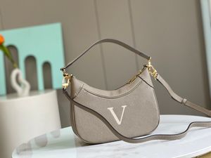 Üst lüks el çantası tasarımcısı yüzük çantası boynuz çanta omuz tramp tasarımcısı cüzdan kozmetik yarım ay hukuk sopası alt koltuk el çantası çapraz metal zincir serisi