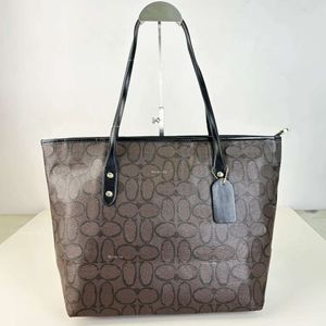 Bag kvinnors resa axel strand hög kvalitet hot city tote stor bokstav designer crossbody väska handväska p1