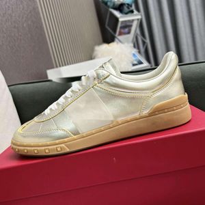 Board Champagne Wallentino Trainer Gold Sneakers Buty Designer Pary Biała krowia w sznurowanie sznurki