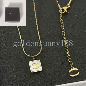 Square Pendant Necklace Designer Letter Brand Necklace 18k Gold Plated Choker Vogue Men Womens Stainless Steel Chain Necklaces Wedding Jewelry Gift with Box