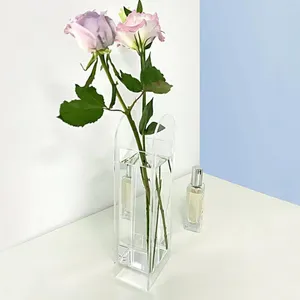 花瓶ハーフカラーの花の花瓶耐久性のあるアクリルエレガントホームオフィスの装飾モダンダイニングテーブルのセンターピース