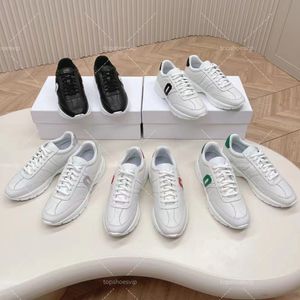 Sneakers Designer Treakers for Women and Men on Cloudmonster Buty do biegania 2024 NOWOŚĆ GRUBY SOLE PAR Modna Moda Oddychaj lekkie buty swobodne