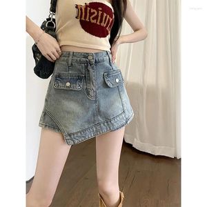 Kvinnors jeans oregelbundna denim kjol för kvinnor sommar koreansk version 2024 hög midja och bantning av hip wrap shorts trend