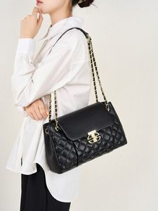 여자 가방 2024 New Crossbody Bag 여자의 클래식 인기 프리미엄 체인 백 가죽 1 숄더 대용량 a11x#