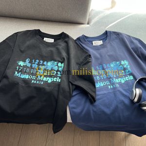 Margiela MM6 티셔츠 MAISON MM6 남성 여성 영숫자 인쇄 패션 면화 TSHIRTS Margiela 짧은 슬리브 의류 디자이너 MM6 스트리트웨어 Tshirts