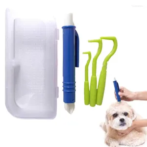 Hundkläder 4st/Set Pet Loppor Remover Tool Kit Plastisk skrapning Hook Cat Grooming Supplies Tick Picker Accessories