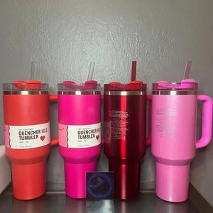 Kış Pembe Pırıltılı 40Oz H2.0 Tye Boya Kupaları Cosmo Pembe Tumblers Termal Yalıtımlı 40 Oz 2. Nesil Hedef Kırmızı Kapasite Araç Kupaları