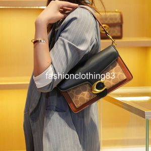 Дизайнер-дизайнерские дизайнерские бренды бренд вин Bod Bag Womens New Fashion Light Luxury Luxury Underarm Small Square