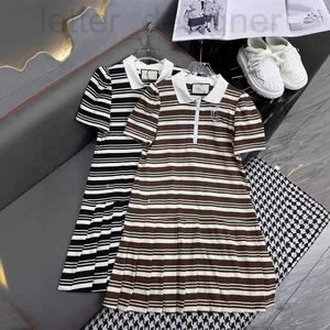 Basic & Casual Dresses designer 2024 Spring/Summer New Sweet Girl Age Reducing Contrast Stripe Letter Embroidered Dress for Women 6WR2