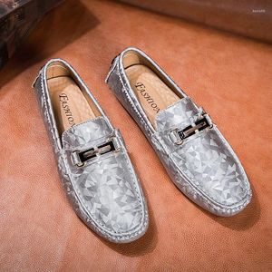 Casual Shoes Mokasyna dla mężczyzn 2024 Moda Summer Comfy Men's Flats Skórzane wyłożone klasyczny oryginalny styl
