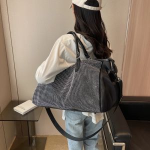 Väskor tipToegirls Ny mode Rhinestone Travel Påsar stor kapacitet Kvinnor väskan unisex bagage utomhus resväskor nylon vikväska