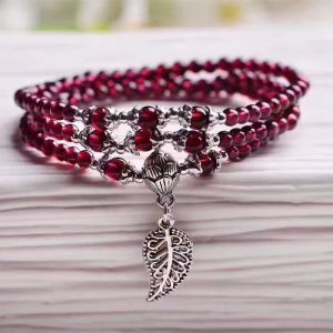 Bracelets Wine Red Garnet Natural Stone Bracelets Beads Tibetan Silver Leaf Pendant Women Beauty Bracelet Multilayer Jewelry