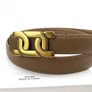 Midjekedjor Bälten 2023 Hot Läderbälte Partihandel Lamgarna Smooth Buckle Belt Net Red Wind Ins Korean Version All-Match Fashion Jeans Designer Belt Y240422