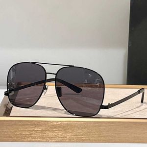 Designer de luxo Metal Metal Sunglasses SL653 SS24 Moda de verão Novos óculos de sol mulheres lente de nylon polarizada Lady Lady Retro Travel Férias óculos ópticos de qualidade