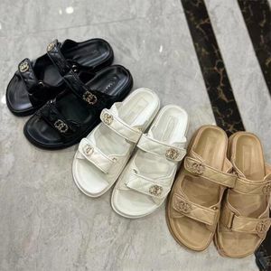 Sandals designer slipper Women fashion Sandals High Quality sliders Crystal Calf leather Casual shoes Summer Comfortable Beach sandals