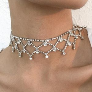Chokers Luxury Rhinestone Mesh Shape Short Choker Necklace Charm Neck smycken för kvinnor Bling Crystal Hollow Tassel Party Gifts295s