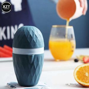 Juicers Portable Manual Juicer Home Mini Fruit Squeezer Juice Cup Citrus Juicer Kök Tillbehör