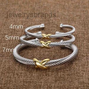 Designer Fashion Jewelry Twisted X Armband Gold Charm Sliver 925 Sterling Silver Armband Flätad Cross Bangle Diamond Zircon Luxury Birthday Present For Women