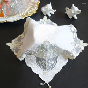 Bordduk Lyxiga vita blommor pärlor broderier täcker bröllopsbandduk kök jullekoration och tillbehör