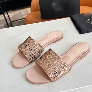 Luxury Mules Women Designer Sandały Flip Flops Okrągłe palce palców płaskie nisko obcasowe wiertło Letter poślizg na bohemian slipper na świeżym powietrzu plaż