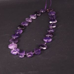 Perle 22pcs/filo Ametisti scuri Ametisti sfaccettati perle sciolte di pepita, a fettine di pietra in quarzo a cristallo viola naturale.