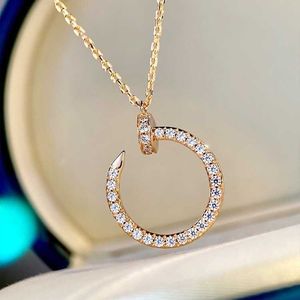 High Quality Luxury Necklace New Nail for Womens Fashion Light Simple and Versatile Full of Diamond Unique Design Grade Rose Gold Lock Bone Chain