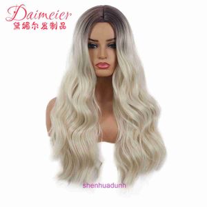 Designer Human Wigs Hair for Women Wig Womens Head Set Chemical Fiber New Gradient Färg Långt lockigt färgämne svartvitt peruk