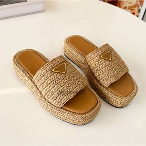 Tofflor svart naturligt virkning tyg flatform sandaler tofflor hand vävda plattform mule kvinnor avslappnad chunky botten glid sommar strand flip flops gummisul