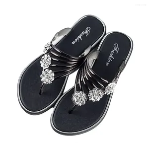 Casual Shoes 1 Pair Women Sandals Convenient Lightweight Non-Slip Fashion Peep Toe Beach Accessories Flats Flat