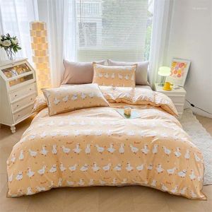 Bettwäsche Sets Boutique Home Life Wasser Wash Cartoon Muster Doppelschicht Garnschale Stickerei Vier -Stück Set Bettblatt Quilt Deckkissen Kissen