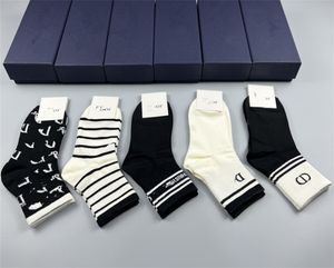 Multicolor Fashion Designer Mens Socks L Women Men High Quality Cotton All-match Classic Ankle Breathable Ni Mixing Football Basketball Socks Wholesale G15