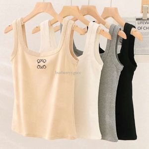 Designers Designer Womens Tank Tops Summer Slim Sleeveless Camis Croptop Outwear Elastic Sports Knitted Tanks Embroidery Vest Breathable Pullover Es Sport Tees
