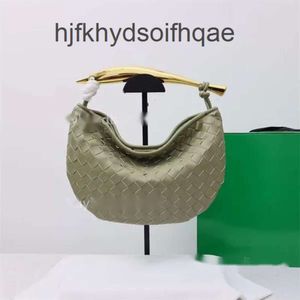 Сумка сумочка Messenger 2024 Lady Designer Bags Кожаные женщины Bottgas Woven Simple One Phoulding Sur Venetas 8Kak