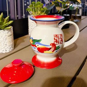 Tazze net rossa crea creativa spittoon ceramica tazza di acqua classica da camera da camera nostalgica tazza di smalto vecchio stile tazze da caffè vecchio stile bar