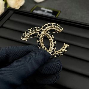 Мода Black C Pins Brouch Luxury Designer Jewelry для женщин 18к золота с золоты