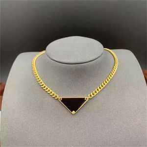 19 new luxurious, high-end, and fashionable men's and women's inverted triangle pendants, designer brand, preferred accessory for travel parties and vacations